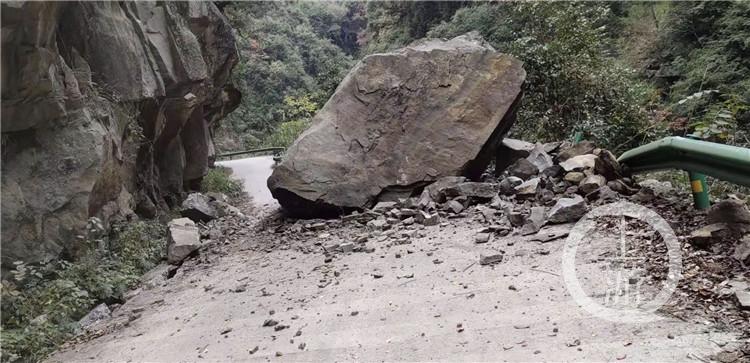 高层建筑地基是怎么做的巨石滚落砸穿住宅楼视频深圳：小区公告栏贴奇葩公告，称旧改是“天意”, 你怎么看 苹果